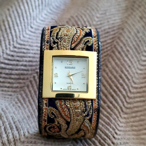 KESSARIS QUARTZ WATCH PAISLEY BOHO FESTIVAL BLACK GOLD SQUARE FACE FLEXIBLE BAND - Picture 3 of 10